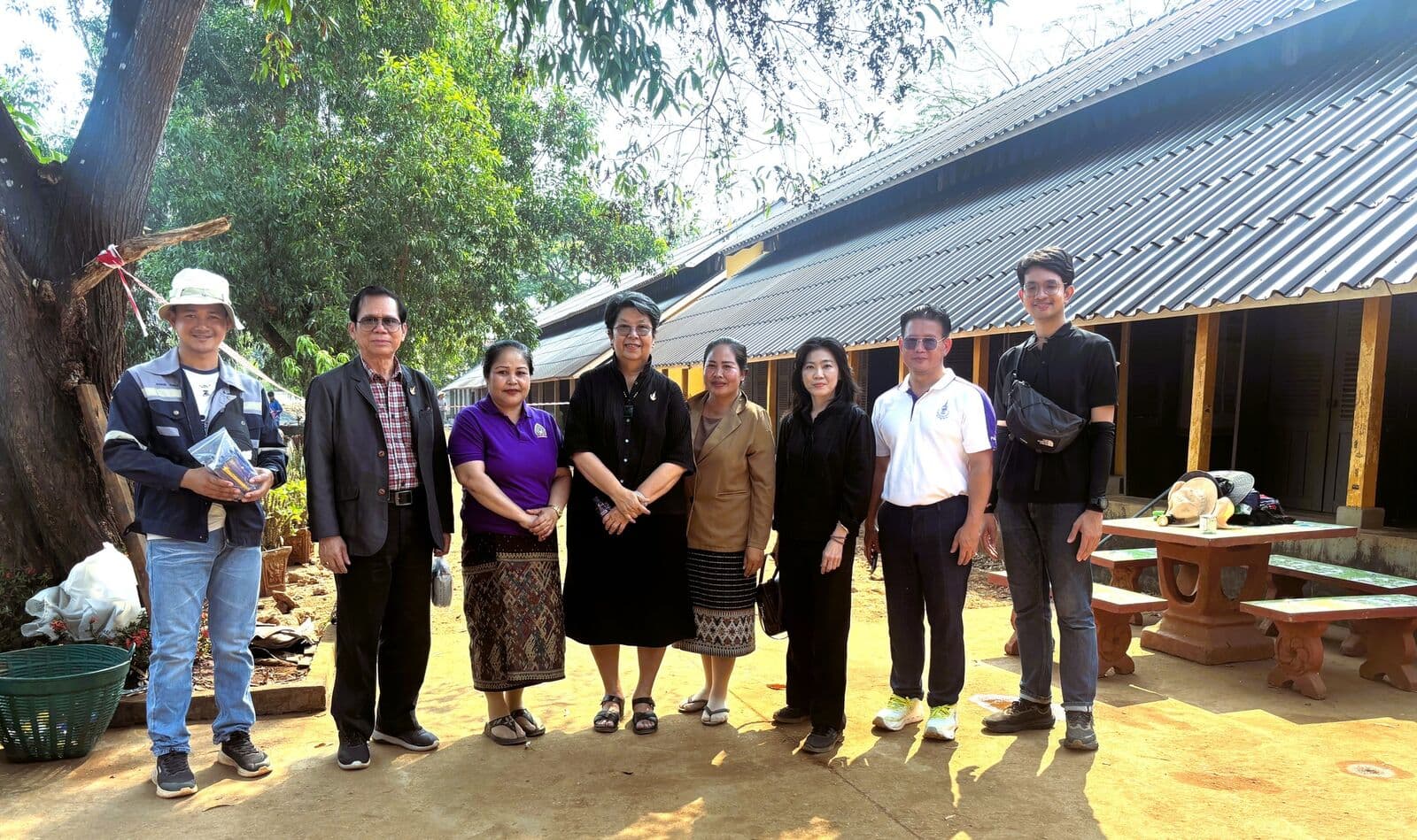 บุญข้ามโขง : การตรวจเยี่ยมวันสุดท้าย ก่อนส่งมอบงานซ่อมสร้างและพัฒนาโครงสร้างพื้นฐานโรงเรียนสมบูรณ์เพียใหม่ สปป.ลาว