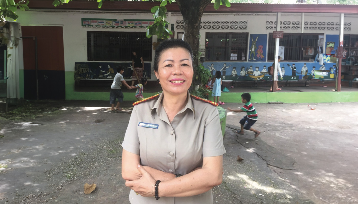 นางคูนวิโล เคนกิติสัก 1